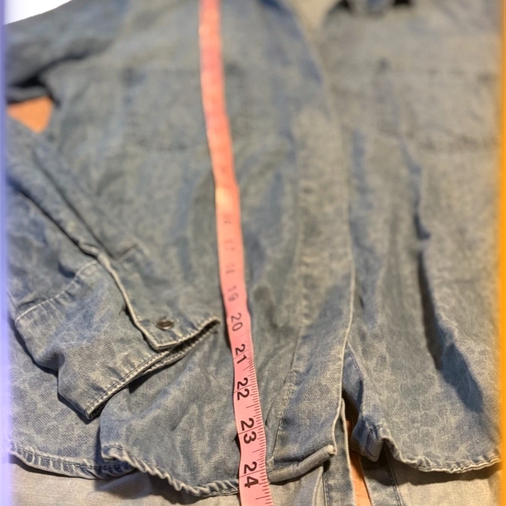 $128 Bella Dahl Women Blue Button-Down Long-Sleeve Denim Blouse Shirt Top Large - Picture 8 of 10